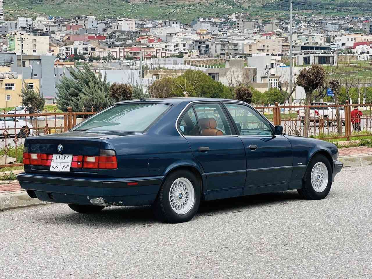 بى ام موديل 93حجم 520گئر عادى
موبايل*********** 
سياره 6سلندر
سعر سياره 56$وه رق مجال
غرامات مال سياره 6$وه رق نزل من سعر
٤جام كاره باى
سياره عام بخ
سياره تبريد ❄️
سياره محرك 520كبس 
سياره داخل جديد كوشن جلد
سياره بيدون دعم
سياره كير ومحرك بشرط 
سياره تخم جديد 
سياره موجود دهوك
