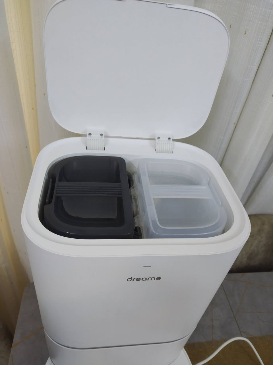 السلام عليكم
مكنسة روبوت نوع Dreame mop L10 Ultra المواصفات ضمن الصور نظافة ٩٩ بالمئة


**إذا كنت صاحب هذا الإعلان وتريد حذفه لأي سبب، رجاءا أرسل رسالة إلى الدعم الفني**