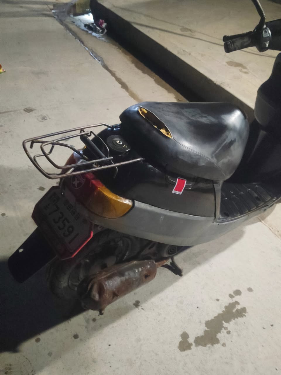 السلام عليكم
ماطور بوتين للبيع 
 شاصي شرط ويرمينه شغاله كلها سلف شغال يدير بس باتري ضعيف يعوزه باتري تحريكه ومعدل يكمز من جواك الماطور جاهز ربع ماتصرف عليه السعر 200وبي مجال مكاني حي صدام الاستفسار 

***********
***********
