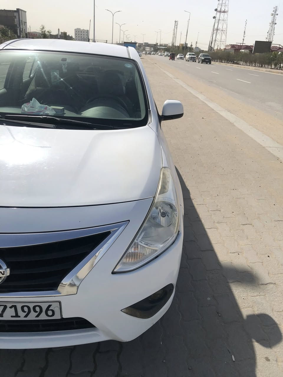 نيسان صني هندي موديل 23
مكفوله من الحادث والبارد 

بيها شخط بالدعامية الخلفيه على كد اصبع 

مثل ما مبين بالصور 

سيارة نظيفة ما ناقصها اي شي 

ماشية 43 الف 

المكان البصرة المعقل 

السعر 123 وبيها مجال شوي 

للتواصل  واتساب ***********
