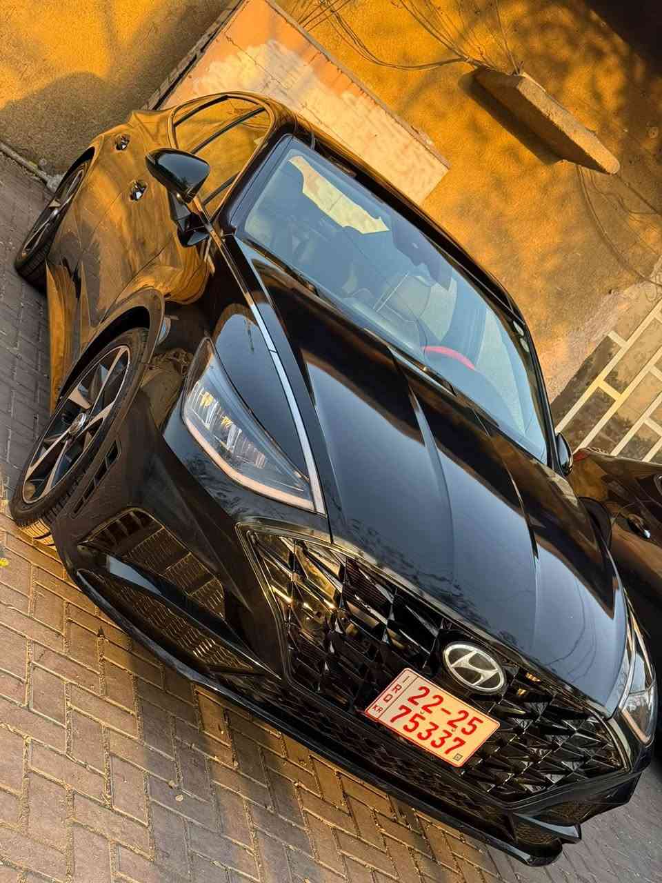 سوناتا 2023 فول مواصفات 

اعلى مواصفات بالسونانا ماكو اعلى منها 

صور السيارة و السونار بالمنشور 
السيارة بأسمي تحويل مياشر رقم دولي اربيل

مكان السيارة الوزيرية 
رقمي *********** تواصل واتساب 

معروضة ب 153 وبيها مجال
اني مكلف بالنشر
