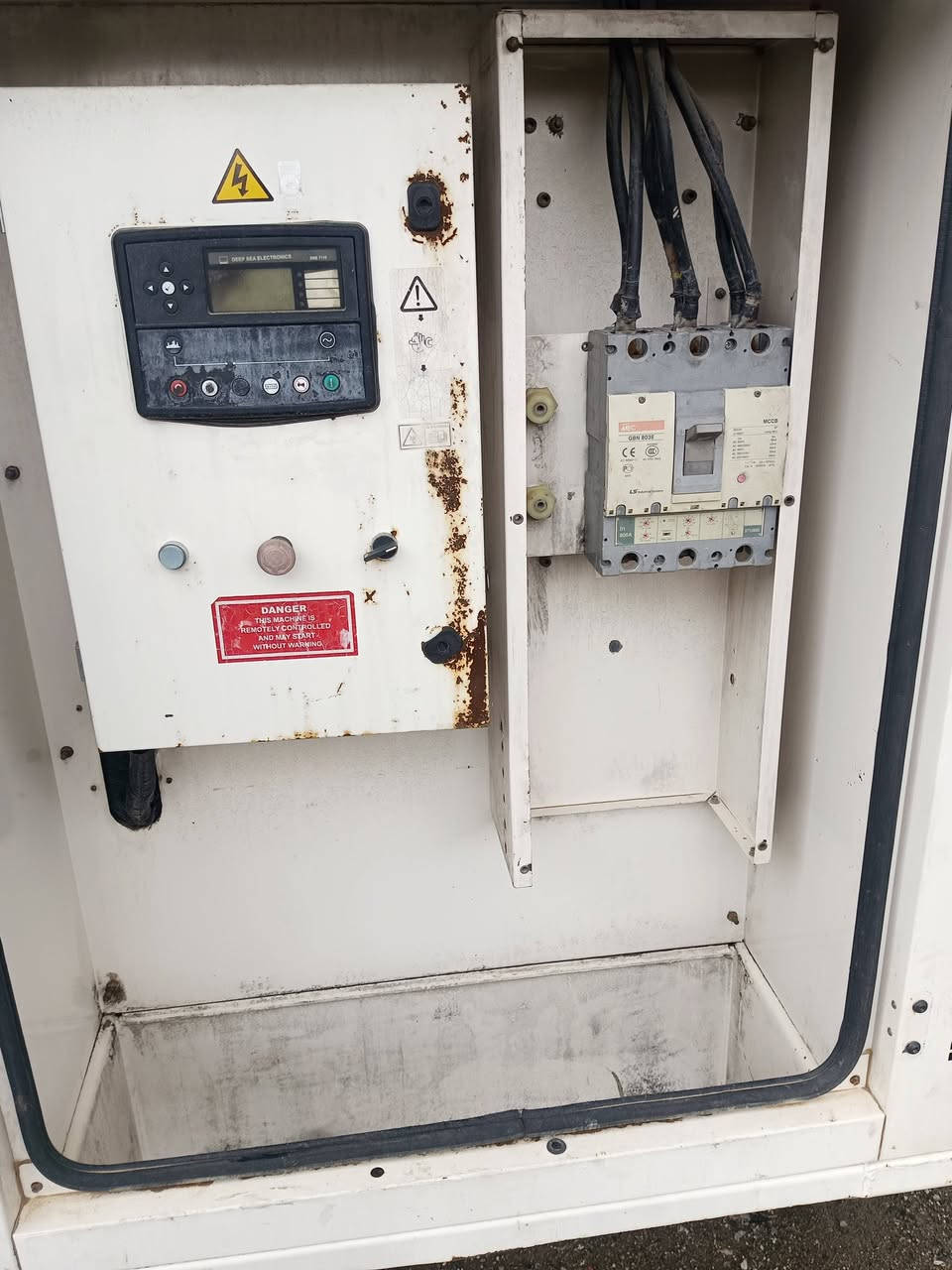 2800
 توليد لف 
مكينه ضمان ستندر 
كور مو صيني شرط السعر 120$ للاتصال فقط ***********
