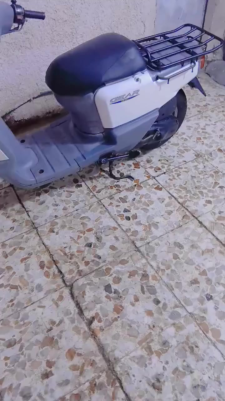 السلام عليكم بيكم سلف وهندر شلعه معدل كهربائيات كامله استان صفح كهربائي اشاير لايت اوراق محرك اخرس وناعم شرط الفحص دراجه جاهزه مال جناي ملاحضه تايرات جدد صار ٥ تيام بدلتهن سعر ٥٢٥ مكاني بغداد الحبيبيه قرب معارض الحبيبيه  ***********
