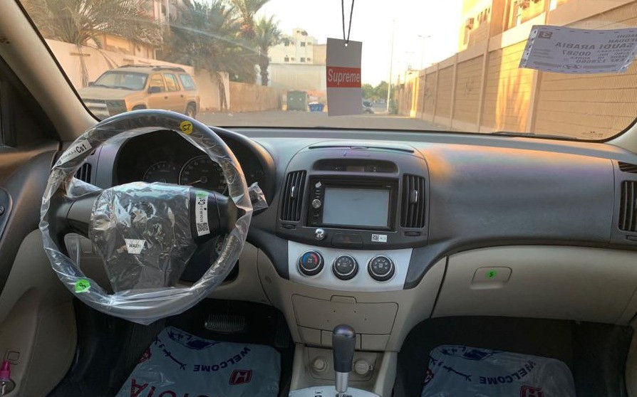 اخوان عندي النترا موديل ٢٠٠٩  محرك كايم ويرادلهة تايرات ثنين ..اني مامحتاجهة ولا متفرغ الهة الي يريد يصعد بيهة سايق على حب الله يجفتهة ويشدلهة تايرات ويشتغل بيهة وعلى حب الله خل يجي خاص نتفاهم اني لا عندي مجال اصلحهة ولا فلوس اجفتهة مو تجي تكلي نطيني فلوس ومدي شنو هذة الموجود  منو يريد ....بلمناسبة الشخص شرط من بغداد حصرا والسيارة موجوة بغداد


**إذا كنت صاحب هذا الإعلان وتريد حذفه لأي سبب، رجاءا أرسل رسالة إلى الدعم الفني**