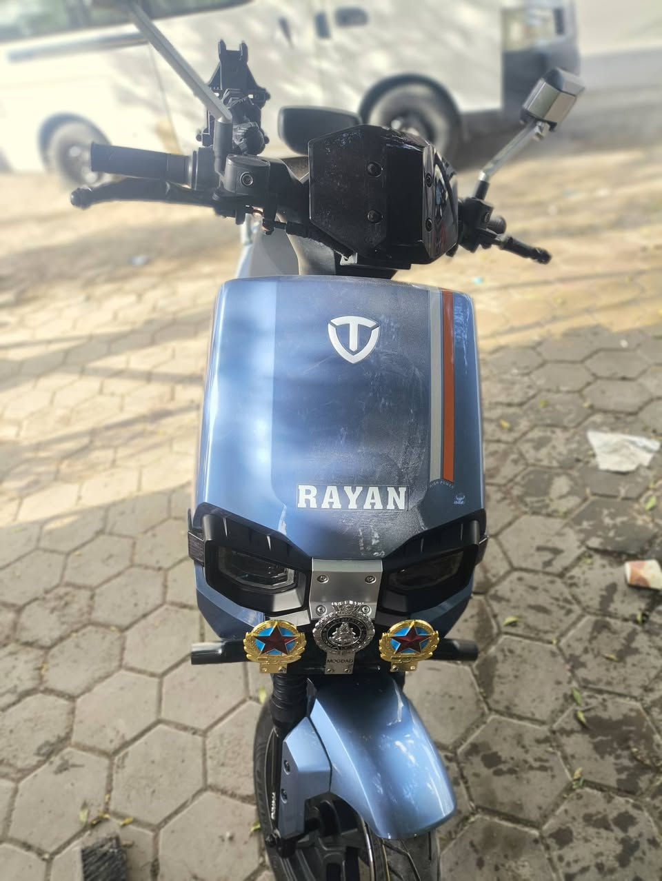 دراجه وحش الكون صارلي 22 يوم ماخذها ***********
