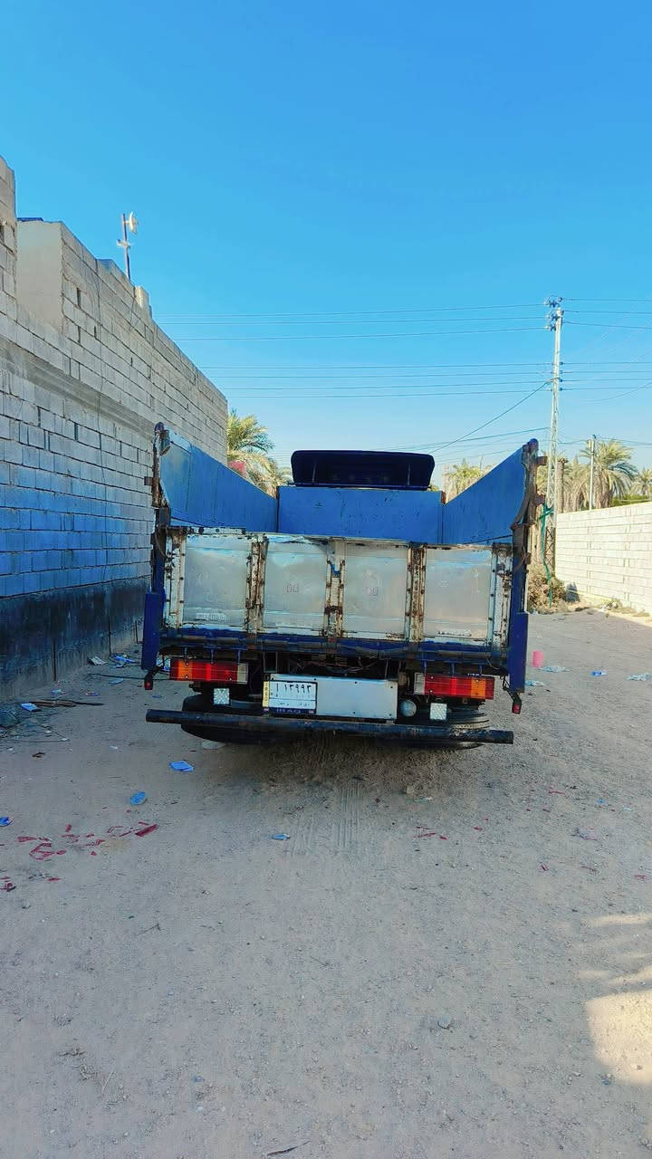 ازوزه للبيع قماره هويشه محرك سوبر تخم تاير دبل سبير شاصي محسن طول سته إله عشره غرفه مدوشمه جديد سنويه مجدده ل 28 راعيه يريد تحويل محرك فقط بخار  مكان السياره بصره ***********
سعر 95
