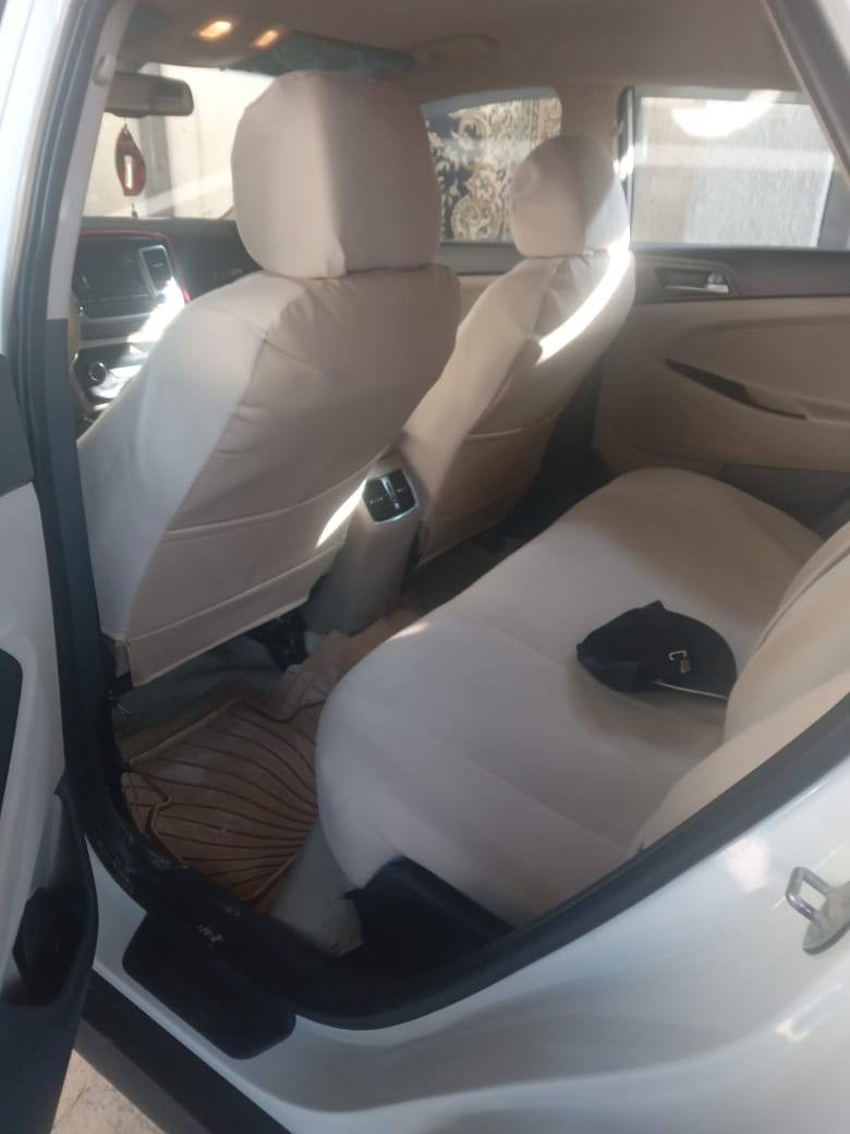 السلام عليكم ورحمة الله وبركاته
من رخصة الادمن المحترم 
توسان موديل ٢٠١٦ 
  نصف فول 
خليجي
 الصبغ والبارد  غير هذا المأشر فقط
محرك كير مكفول من الفتح والتبديل 
ماشيه. ١٧٠ الف 
السعر ١٥٨  وبيها مجال
رقم بغداد 
مكان السياره بغداد 
الاتسفسار اكثر 
*********** حيدر
غير متواجد على الفيس
