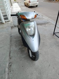 بريز ياباني للبيع مكاني بغداد الشعب رقمي 07721017800 نقصها باتري دراجه...