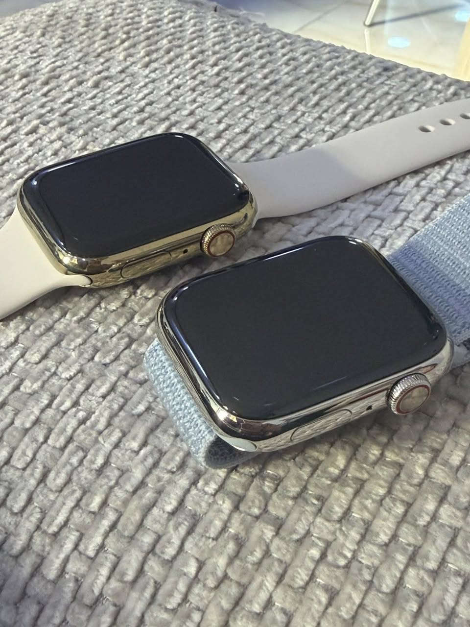 يم المهيب
الجمال والاناقه والشياكه
ساعه أبل  Apple Watch Series 7
نسخة الستانلس ستيل (Stainless Steel) 
اعلى فئات ساعات ابل المواصفات:
1️⃣الهيكل: إطار لامع ومقاوم للصدأ مصنوع من الستانلس
2️⃣الشاشة :الساعة محمية بطبقة من زجاج الياقوت الكريستالي (Sapphire Crystal) شديد الصلابة والمقاوم للخدوش
3️⃣الظهر: مصنوعة من السيراميك وكريستال الياقوت بالكامل
4️⃣الاتصال: تدعم نسخة الستانلس ستيل نظام الاتصال الخلوي (GPS + Cellular) 
5️⃣المستشعرات
مستشعر قياس نسبة الأكسجين في الدم مستشعر نبضات القلب البصري من الجيل الثالث. 
مستشعرات التسارع والجيبروسكوب لدعم ميزة اكتشاف السقوط
قياس الارتفاع الدائم (Always-on altimeter)، البوصلة، ومستشعر الإضاءة المحيطة.
6️⃣مقاومة الغبار والأتربة: بمعيار IP6X (لأول مرة في هذا الجيل 
مقاومة للماء حتى عمق 50 متراً (WR50)، 
حجم 4️⃣5️⃣
بطاريه 1️⃣0️⃣0️⃣
نظافه 1️⃣0️⃣0️⃣
ذاكره 3️⃣2️⃣
استيرادي الخاص 
مركز سيمو الماسيترو دوره شارع الصحه
*********** اتصال واتس اب للحجز
موجود توصيل لجميع محافظات العراق

