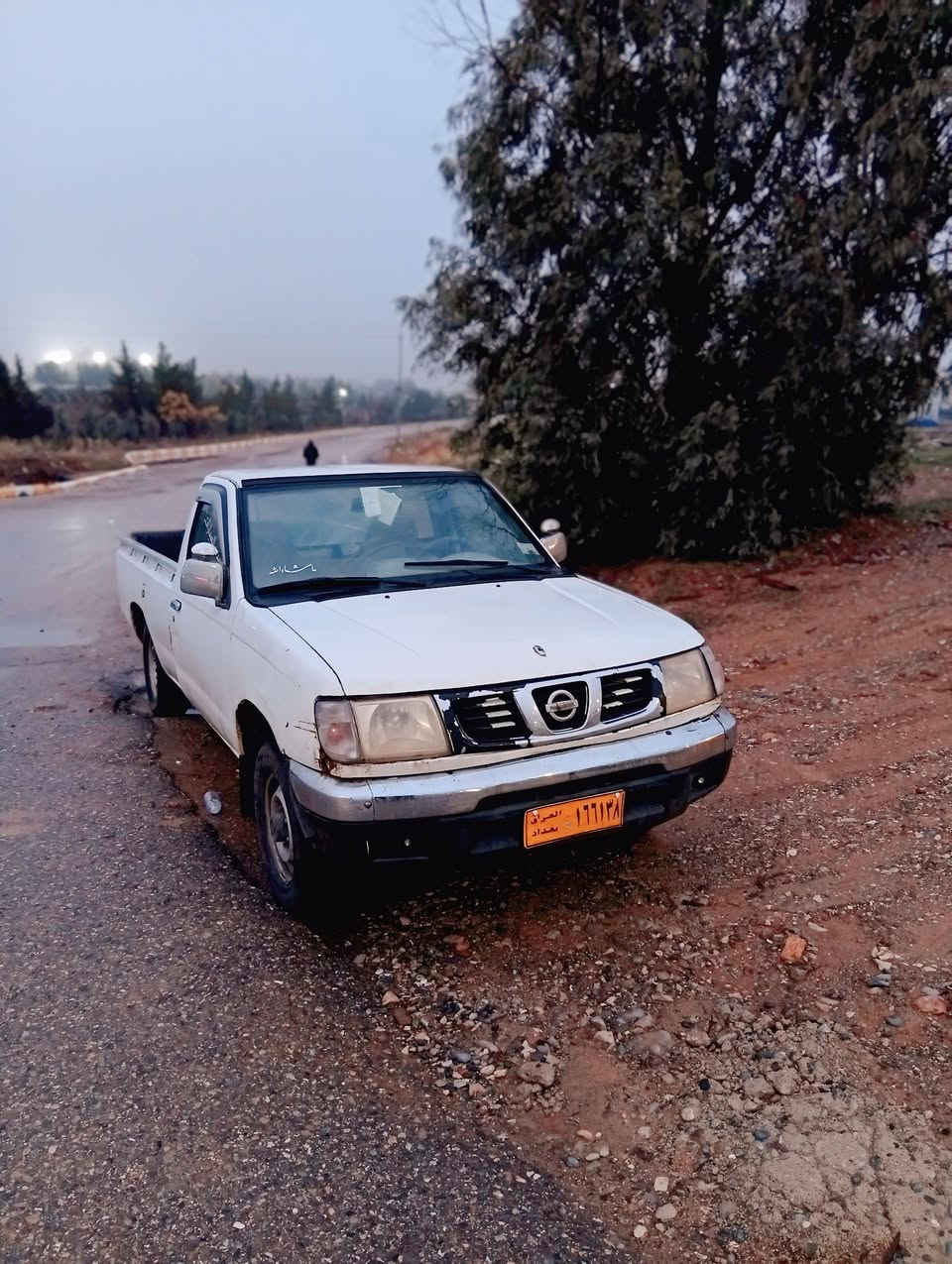 سڵاوتان لێبێ نیسان پیکاپ 2001 ماڵی دۆستە ئاڕمە بەشەرتی موسو بڕاوەو ئاڕمو ئەوە لیات  بێ تەقەو ڕەقە بەشەرتی گەڕو مەکینە چوار ویلو تیەی لۆکی لەژێرا سەیەرەیکی پاکە ماڵی دۆستە سعریشی 35گەڵا ***********
