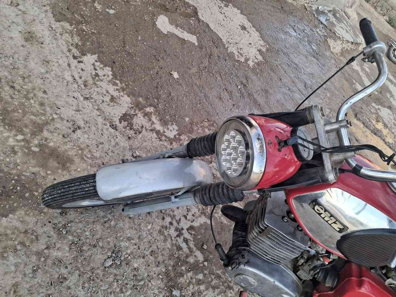 سلام عليكم للبيع امزت ٨١  بي لحيم خشم وجوي كشن  كصه ٧  كير بي ثالث السعر ٣٥٠ مكاني فلوجة هاتف ***********يوجد  من رخصت مدير الكروب المحترم
