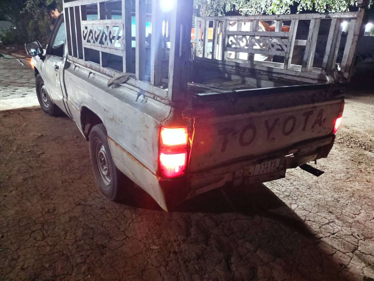 للبيع بيكم ٨٥رقم بغداد مكفول محرك كير اكسل كهرباء يأت تخم تاير صدر جديد محرم جديد شاصي بيه خياس ممصلح تريد ترتيب سعر ٣٠وبيه مجال مكان سياره ديالى الخالص ***********/////***********
