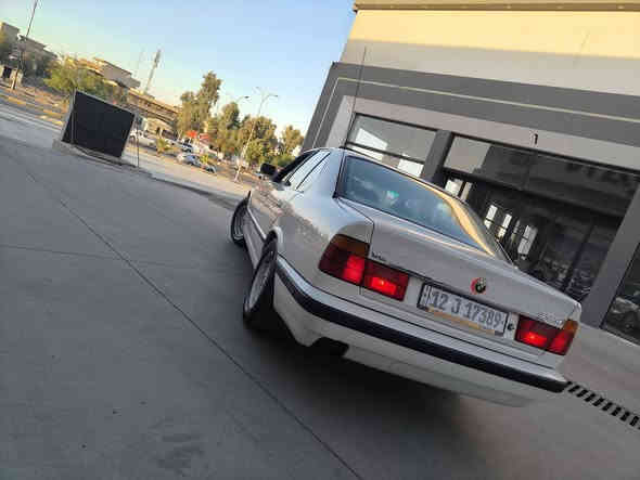 بيام البيع موديل 90 فول عادي 520
محرك فل كير محرك شرط طخم خلفي وامامي شرط
طخم تايه جديد بدون صبغ بس بابين وبدون ضرر
منضومه زنون السعر 54 وبيها مجال  جديده
***********.     ***********
