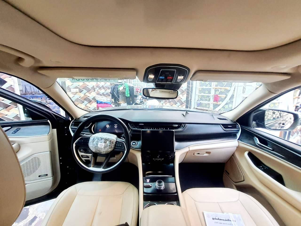 # للبيع
# جيب الشكل الجديد 7 راكب 
# اسود ملكي 
#فئة لمتدد
#موديل 2021
#ماشية 40 الف
رقم بغداد الجديد بسمي 
المواصفات 
    بانوراما 
• كامره داخليه 
• كامره خلفيه دواره
• محرك 6 سلندر 3600 
• كير 8 نمرات
• رادار امامي
• رادار خلفي
• رادار جانبي (نقطه العمياء)
• نظام المحافظة على المسار
• نظام التوقف الذاتي (مانع تصادم)
• نظام الاطفاء الاذاتي اثناء التقاطعات 
• حساسات خلفيه
• صندوق كهربائي (شفط) 
• كشنات الاماميه كهربائية
• تدفئه الكشنات الامامية
• تدفئه الكشنات الخلفية 
• تدفئه الاستيرن
• شفتات استيرن
•مثبت سرعه
• شاشه كبيره بحجم 10.2
• شاشه دجتال ( شاشه اعطال و قراءات رقميه)
• لايت زنون مع لدات 
• اشاءه بالمري
• كير ماوس
• كشن خزن ميموري
• دخول ذكي بدون مفتاح
السيارة  تبديل الجاملغ الايمن و باب والبنيد نفس الوان والباب الخلفي بي صبغ
العنوان / ميسان  
***********
