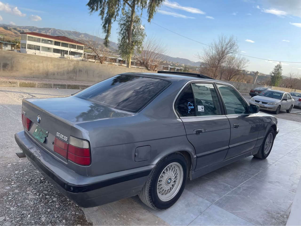 Bmw.e34-520عادی

ئارم پلاستی دهۆک بەشەرت 

مۆدیل 91

بەشەرتی گیرو مەکینەو سەرفو بوخار

چوار جام کارەبا 

سلایت 

ئاوینە کارەبا 

تەبرید ساردو گەرم 

یەک چەکوش بەهوموو گیانیەوە نیە 

دەعامی بۆ دەعامی بەشەرتی سەت فیتەر

هەر هەموو گیانی لەسەر بیلا
خوار هەموو بازار

سعری 38مەجال

*********** كويسينجاك, أربيل
