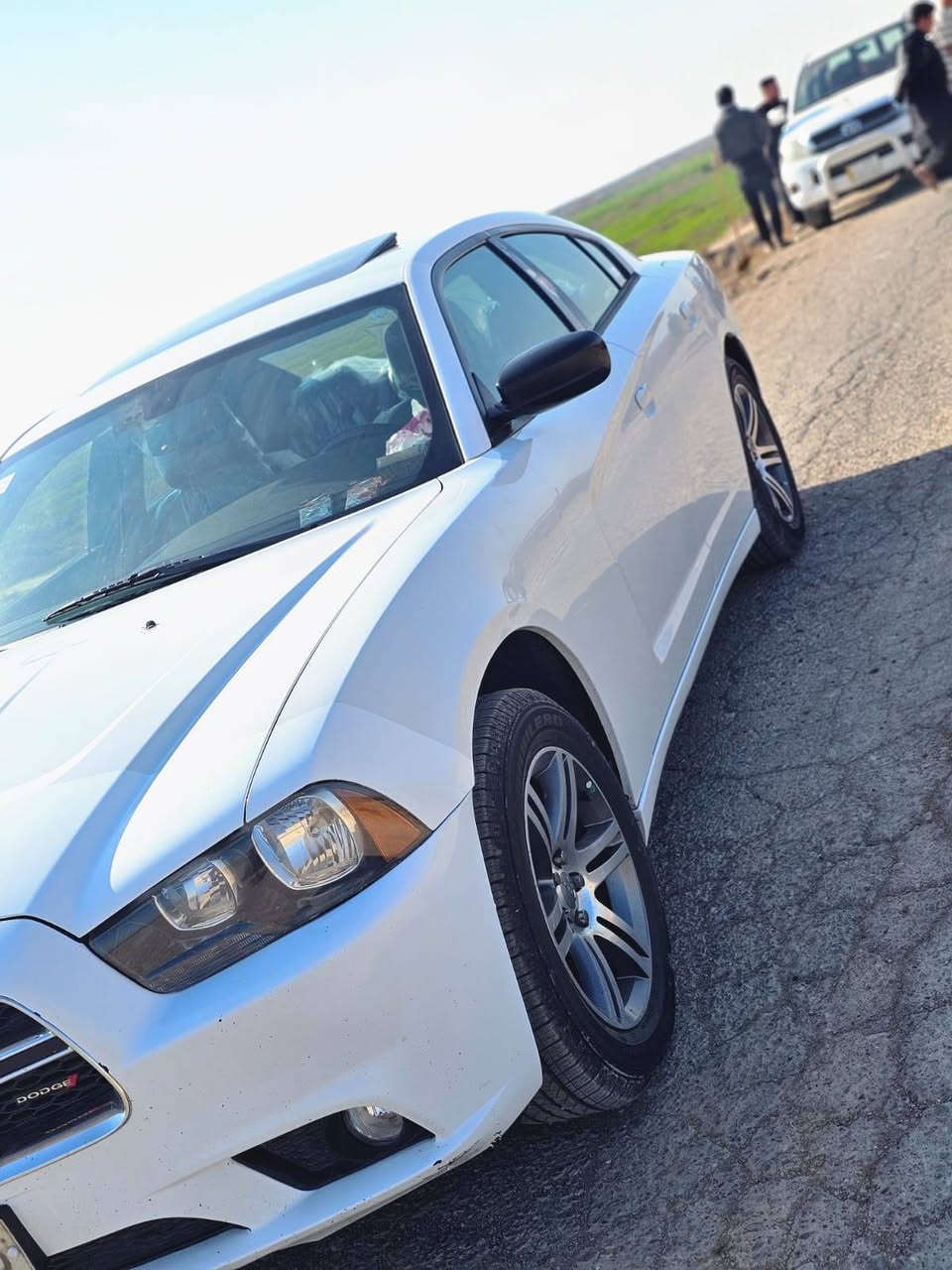 السلام عليكم جارجر 14فول موصفات مكينه بيها كازكت الكير وحداده بل كارتون رقم سليمانيه سياره كفاله السعر 175وبيها مجال  والسونار موجود بلصور لتفاصيل اكثر اتصل ع الخط وتدلل  ***********
