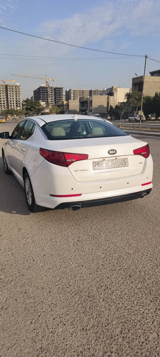 سلام عليكم اوبتما 2013 امريكي🔹
رقم بغداد دولي بأسمي 
سنوية لل 2034 هزة جديدة
 كير ومكينة مكفولات 2400
حادث باب السايق مبدل بلادي شركة نفس لون / بيهة صبغ بالعراق جاملغ وباب خلفي وباردين خفيفات 🔺بدون ايرباك مكفولة💯
ماشية 77 ألف قابل للزيادة 
زوج تاير جديد وصدر موبس اصلي جديد زيرو 
تبريد ثلج كلة جديد مبدل اصلي❄️ مكاني حي جهاد قرب مجمع السلام السكني صور الحادث مرفقة بالمنشور  
مواصفات 
🔹بريك ABS
🔹تحكم ستيرن 
🔹اشاير بالمري
🔹جكمجة ثلاجة
🔹حساسات خلفية
🔹حاكية بلوتوث
🔹هيتر بالمري
🔹شاشة اعطال
🔹كروز سرعة
السيارة على ايدي اني مستوردها بأسمي
 گير ومكينة وكهربائيات مكفولة💯 استخدام بيت مال جناي
السعر 110
استفسار
***********
#اوبتما #اوبتمه #اوبتيما
