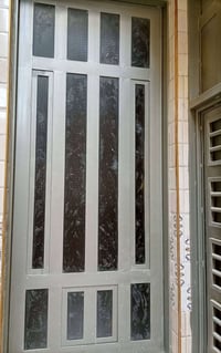 يوجدكادرلصبغ ابواب وشبابيك وفريم حديدوتنظيف هذا من العمل للأتصال 07849...