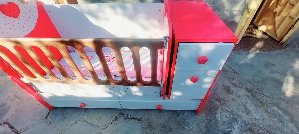 سلام عليكم للبيع عنواني الديوانية ***********
