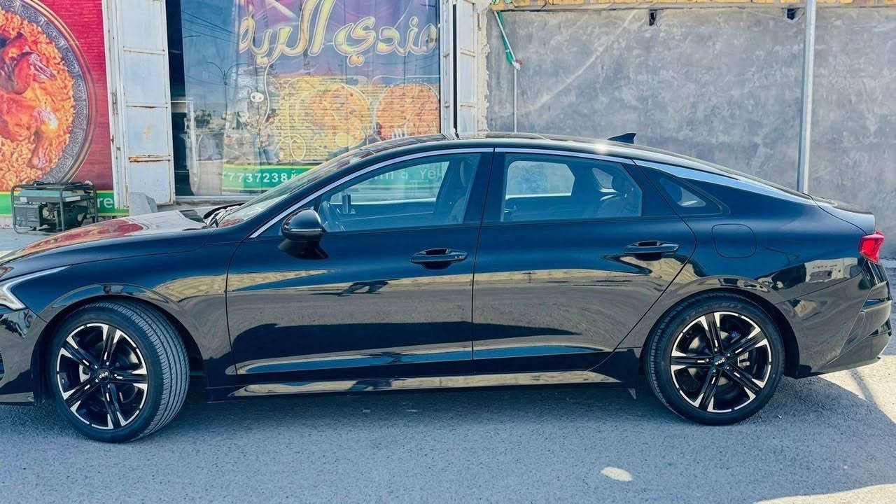 كي فايف امريكي
موديل 23
مواصفات GT لاين رياضي
محرك 1600 تيربو
كير دبل كلج 8 نمر 

بصمة تشغيل
شحن هاتف لاسلكي خلفي وامامي 
قيادة ذاتية على الخطوط السريعة
هاند بريك بصمة
تشغيل عن بعد
مثبت سرعة
نظام ABS
مانع انزلاق
حساس ضغط الاطارات
بك لايت LED
شاشة
رادارات جانبية
مراقبة النقطة العمياء
رادار المسار
لايتات ثلاث عدسات
نظام قيادة ايكو + سبورت + سمارت + نورمال
بلوتوث + AUX + USB
تحكم ستيرن كامل
كير اوتو + عادي
اوتو بريك
خرائط
ستيرن حرف D
زينون LED
توقف ذاتي عند الرجوع
صندوق ذكي
مكانه ناصرية جبايش
صور سونار موجوده  
بيها قطعتين تبديل بيند بدون دواخل وجنطه 
معوقين قادسية 
وكالة تجيك لبيت 
سعرها 155
***********

