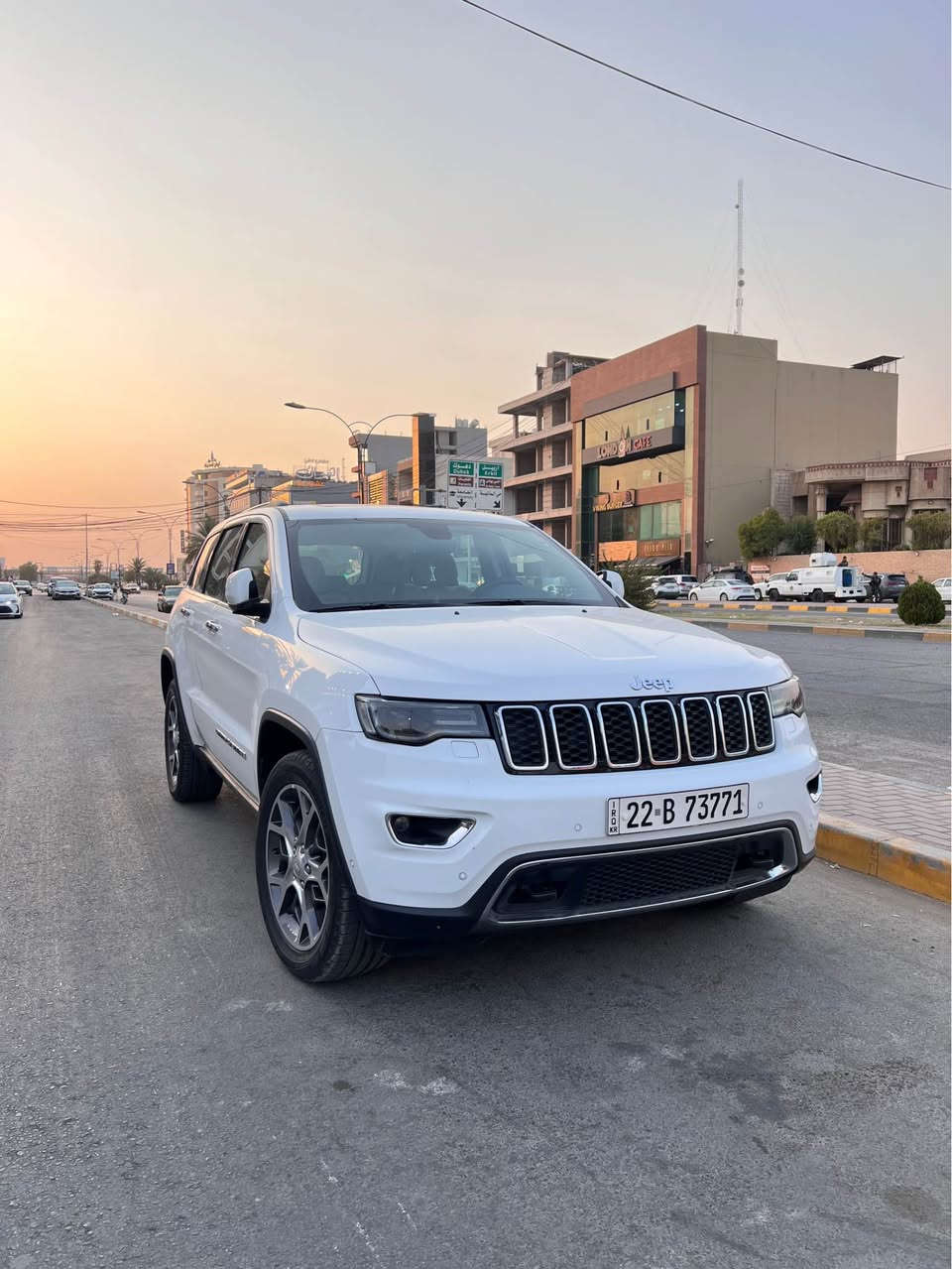 للمتد 
الموديل 2020
 ماشية 32.000
كلين كفاله عامه من الصبغ ورصعات وتعديل 
فول موصفات حساسات كاميرا شاشة واحده 
الموقع الموصل
الرقم ***********
السعر 320 وبي مجال موصل, نينوى
