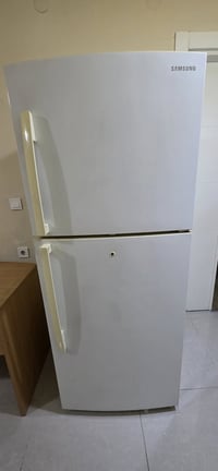 ثلاجة سامسونج • ١٨ قدم • نظيف وشغال