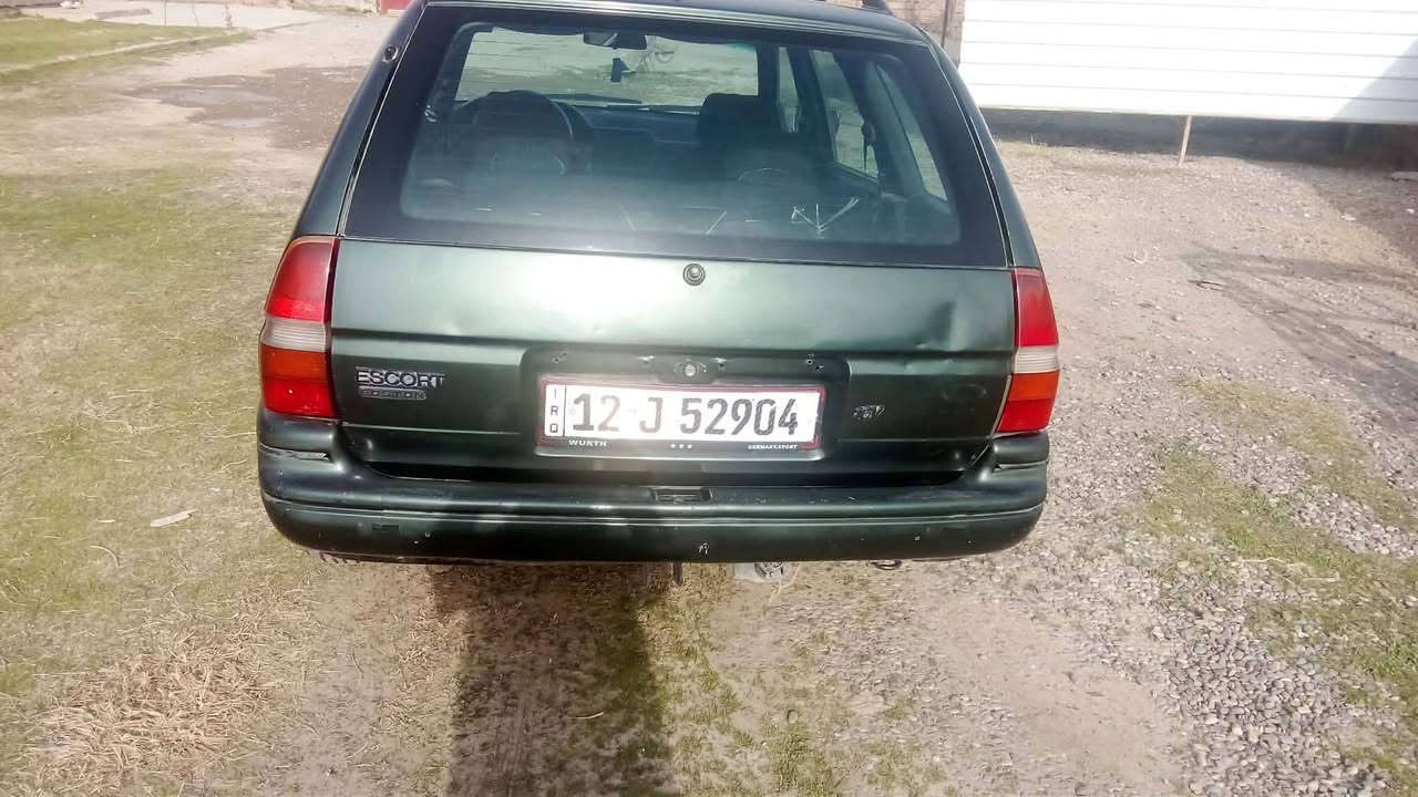 السلام عليكم سياره فورد للبيع كير ومكينه شرط رقم اجنبي اني الشرعي سياره جاهزه دخل جديد كاربون بانزين بيها السعر 25 الشراي يخابر 
رقم الهاتف//***********
