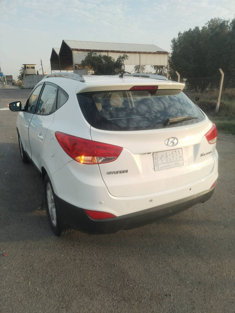 السلام عليكم 
توسان 2012خليجيه ماشيه 129 السونار مرفق بالصور اضافه للسونار ضربه بالجاملغ الخلفي جهة السايق مصلح بارد وتكحيل محرك2000بلادي كير بلادي تبريد وتدفئه شغال 
السعر 145بيهاا مجال بسيط
العنوان /بغداد النهروان 
***********
