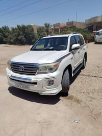 لاندكروز • ٢٠١٠ • رقم بغداد
