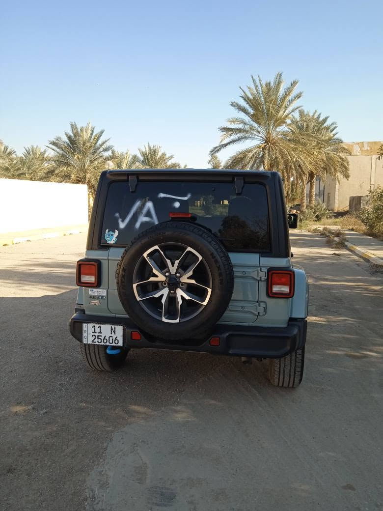جيب رانكلر هايبرد موديل ٣٤ التفاصيل مذكورة داخل الصور صبغ بنيد فقط السعر ٢٨٠ ورقة مكان السيارة بابل *********** بغداد, العراق
