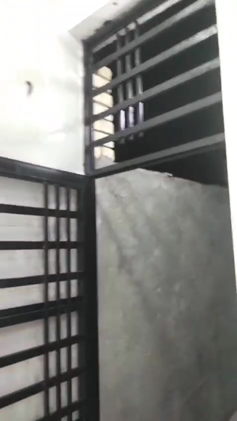 بيتك صار محتاج وجه جديد؟ إحنا نرجعه الك كأنه جديد! ✨
نعلن عن توفر خدمات صبغ وتجديد متكاملة:
صبغ الحياطين: بأحدث الألوان (سيلك، مطفي، ديكورات حديثة) وباستخدام أجود أنواع الأصباغ العالمية.
صبغ الأبواب والشبابيك: معالجة كاملة الحديد، حماية من الرطوبة والصدأ، وبلمسة فنية.
إتقان العمل: صنفرة، معالجة فطور، ونظافة تامة للمكان بعد الإتمام.
📍 دقة، سرعة، وأسعار مناسبة جداً.
للاستفسار واتساب فقط
***********
