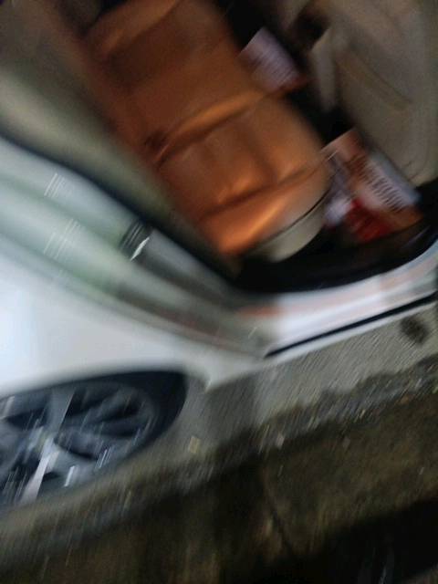 ماليبو خليجي موظيل 2016 LTZ اعلى فئة 
بيها منضومة غاز تعنل غاز بانزين 
كشن كهربائي سلايد روف حساس خلفي كامرة خلفية زراك لايت شاشة اعطال تبريد قطعتين