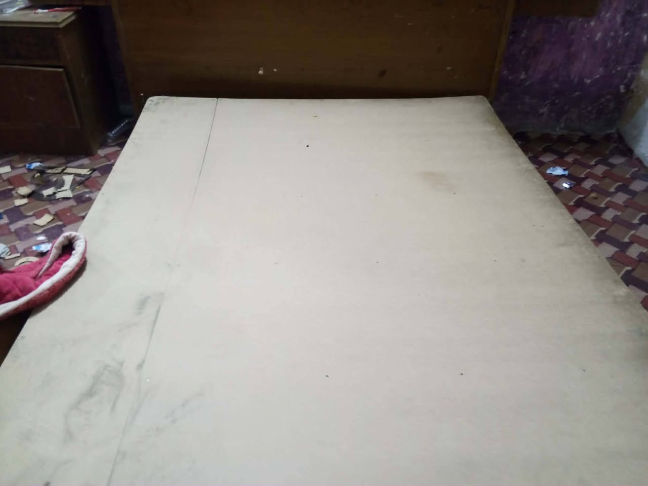 السلام عليكم غرفه صاج  للبيع بسعر 340 وبيه مجال مكاني بغداد الدوانم /***********
