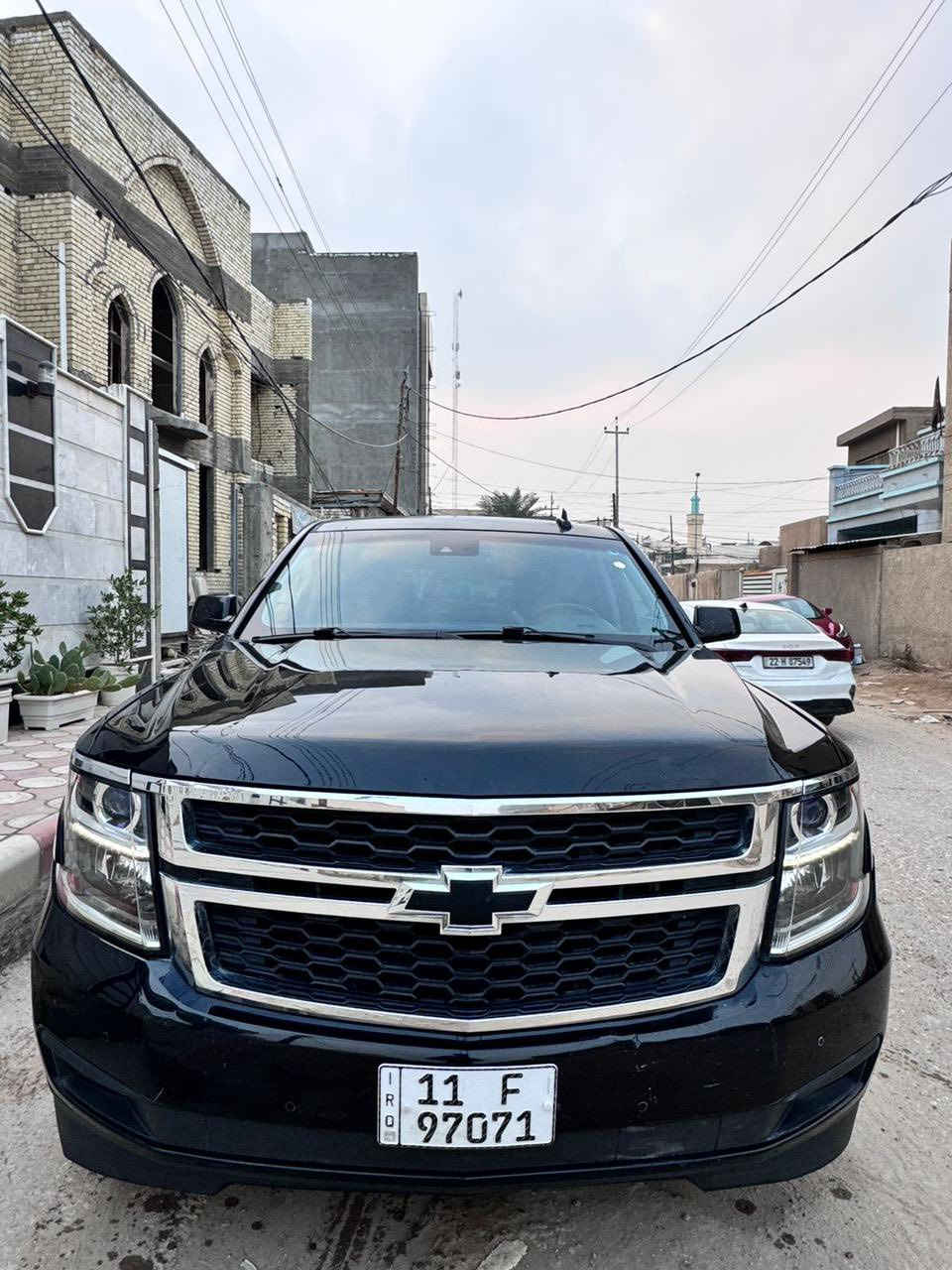 تاهو رئاسي موديل ٢٠١٦ 
مواصفات LTZ ستخدام شخصي الداخل ملكي 
الوارد امريكي على يد واحده دخول جديد ضباط ضرره بسيط وع وضعه طخه بسيطه بين باب وجاملغ
 1رادار جاني وأماني وخلفي 
2كرسي كهرباء 
3حساسات أمامي وخلفي 
4صندوق كهربائي مري وشفط كشنات جلد طبيعي ومنفصلة وجميع الكشنات كهرباء وتدفئه وتبريد ستيرن كهرباء وتدفئة وتبريد 9سلايت روف ثلاث حركات  دواسة البريك والبانزين كهرباء 
سعر ٣٣٧$
مكانه بابل 
***********
