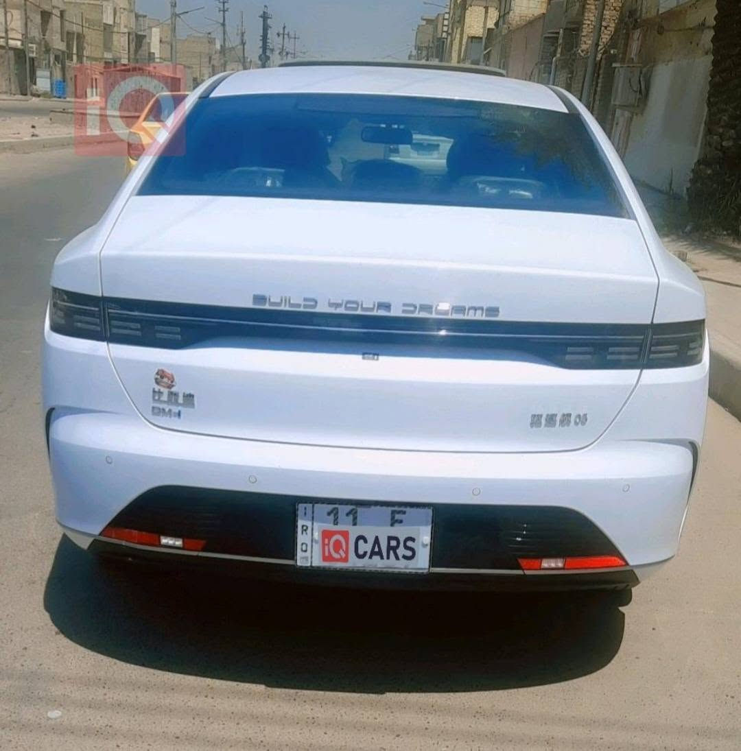 بي واي دي ديستروير مكفوله فول ... ماشيه 10700 قابل للزياده السعر 21 و ٢٠٠ بيه مجال قليل حك الجيه مكاني بغداد 
الرقم بي وتساب  *********** تحب تتصل او تراسل اني حاضر
