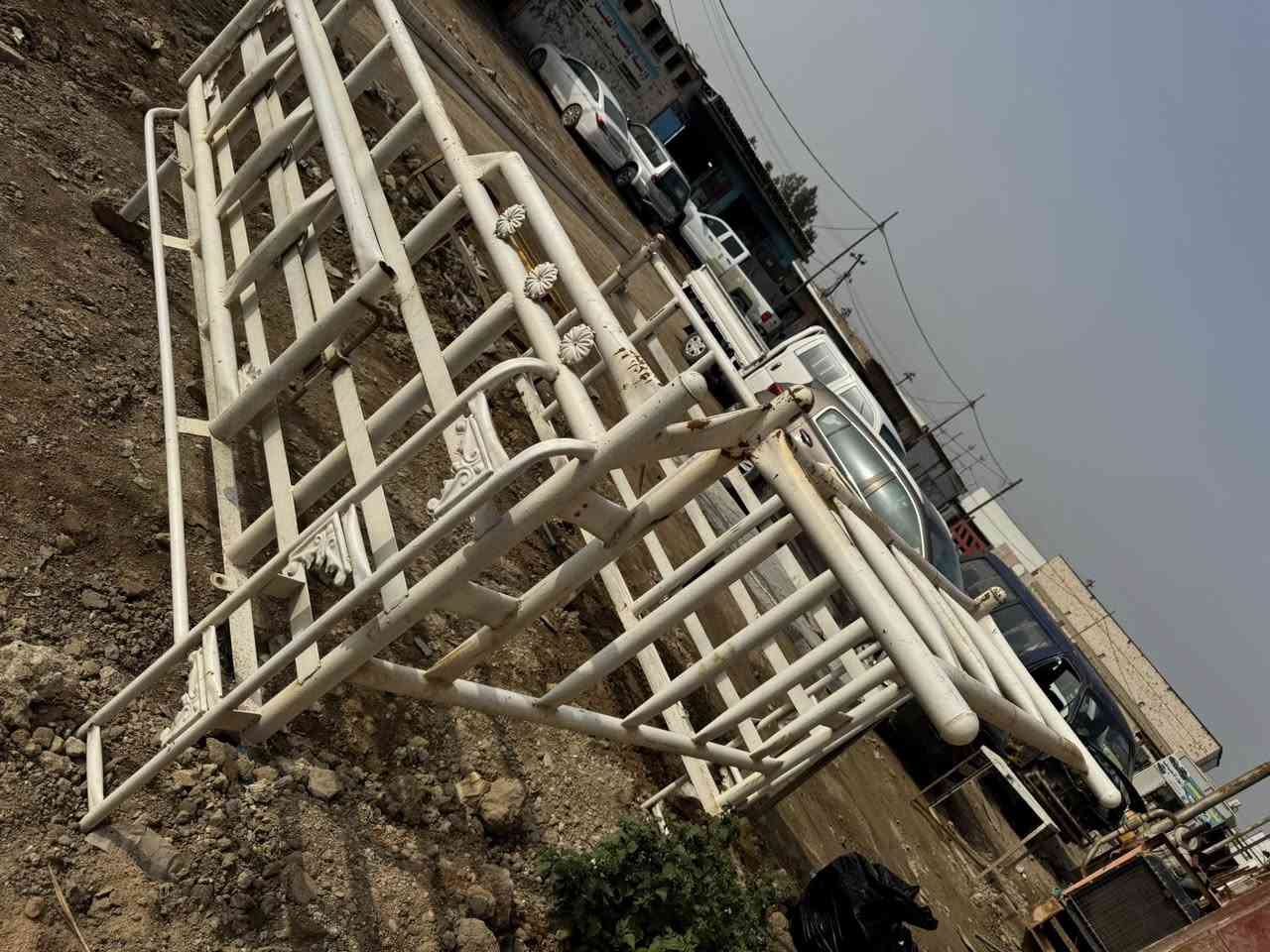 محجر للبيع دبل قماره شغل درجة اولى تسكام السعر 250  رقم الهاتف : ‭0773 529 5475‬
