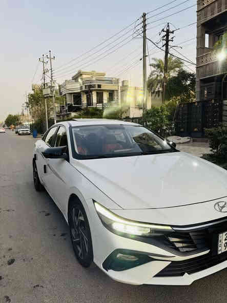 السلام عليكم
النترا  2024 تجميع الصين رقم اربيل 
فول تحكمات ستيرن 
قطعتين تبريد 
نظام سنتر لوك ، و اوتوا هولد
بصمه دخول وتشغيل 
مري شفط ، وكامرة خلفية
حساسات امامية وخلفية
مثبت سرعة ، لد نهاري وزنون
السيارة ماشية 38 الف وقابل للزيادة
سيارة مدوشمة رياضي
السيارة مكفوله من الحادث والصبغ والتبديل.

السعر 148$ وبيها مجال
العنوان : الكرخ / حي الخضراء قرب العامرية
للتواصل : *********** متواجد واتساب
