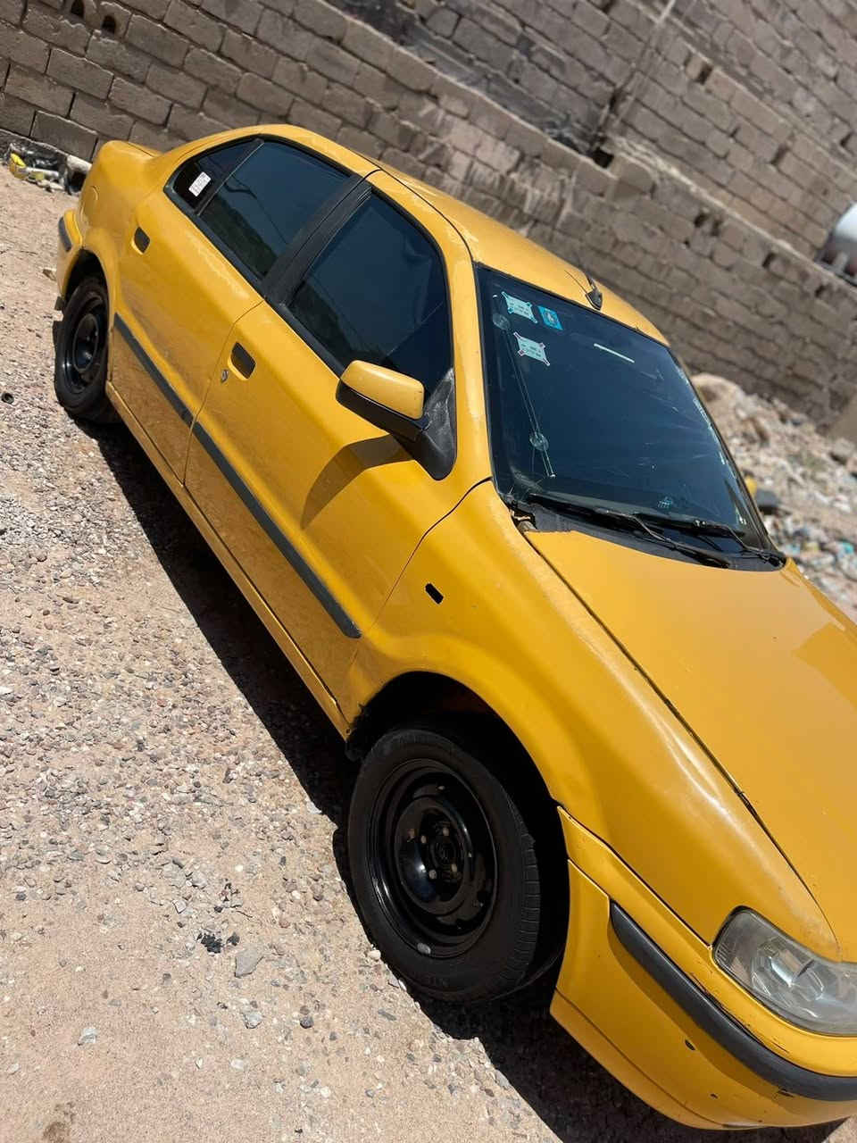 سلام عليكم 
سمند 2014 سنويا باسمي تنتهي بال2029 
أهم شي التحويل رقم بعده ما رايح للمرور حتى يطبعونه وصل موجود عندي 
حداديه 80% 
مشط 60% 
تايرات تخم جديد 
السياره مابيه ضربه قويه الباب الوره ضربه بالدراجه إلي وره العبري بيه السياره هلال تكرمون بيع خياس ودوسه 
باتري جديد 
المكينه تفحصه لان مجفته بدايت السنه تجفيت عام 
الكير قبل فتره نزلته وبدلت جبن وبولبرنك الكير صفحتين 
السعر 33 وبيه مجال للطيبين تعجبك السياره خادمك ماتعجبك اعر المنشور وندعيلنه بالرزق 
مكان بصره سفوان 
رقم *********** بيه وات ساب الزبير, البصرة
