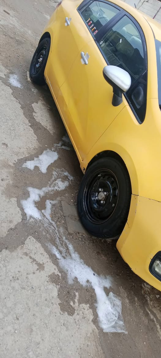 السلام عليكم كيا ريو موديل 2012 وارد امريكي باسمي تحويل مباشر الحادث جاملغ ايسر معمر محرك كير صدر امامي خلفي جديد نقص تبريد فقط مكاني بغداد الزعفرانية ***********
