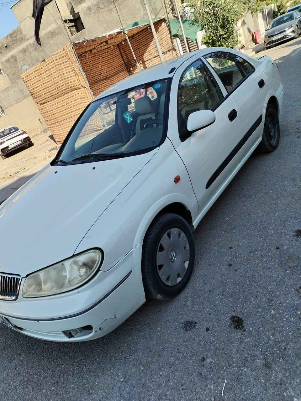 السلام عليكم نيسان سني يابني ٢٠٠٩ السياره باسمي بيه بابين صبغ بدون ضربه أثر جراد مكينه وكير خير من الله مامفتوحات تبريد ثلج فول السياره جاهزه من كلشي رقم كربلاء مكاني واسط قضاء العزيزية السعر 105 للاتصال ***********
