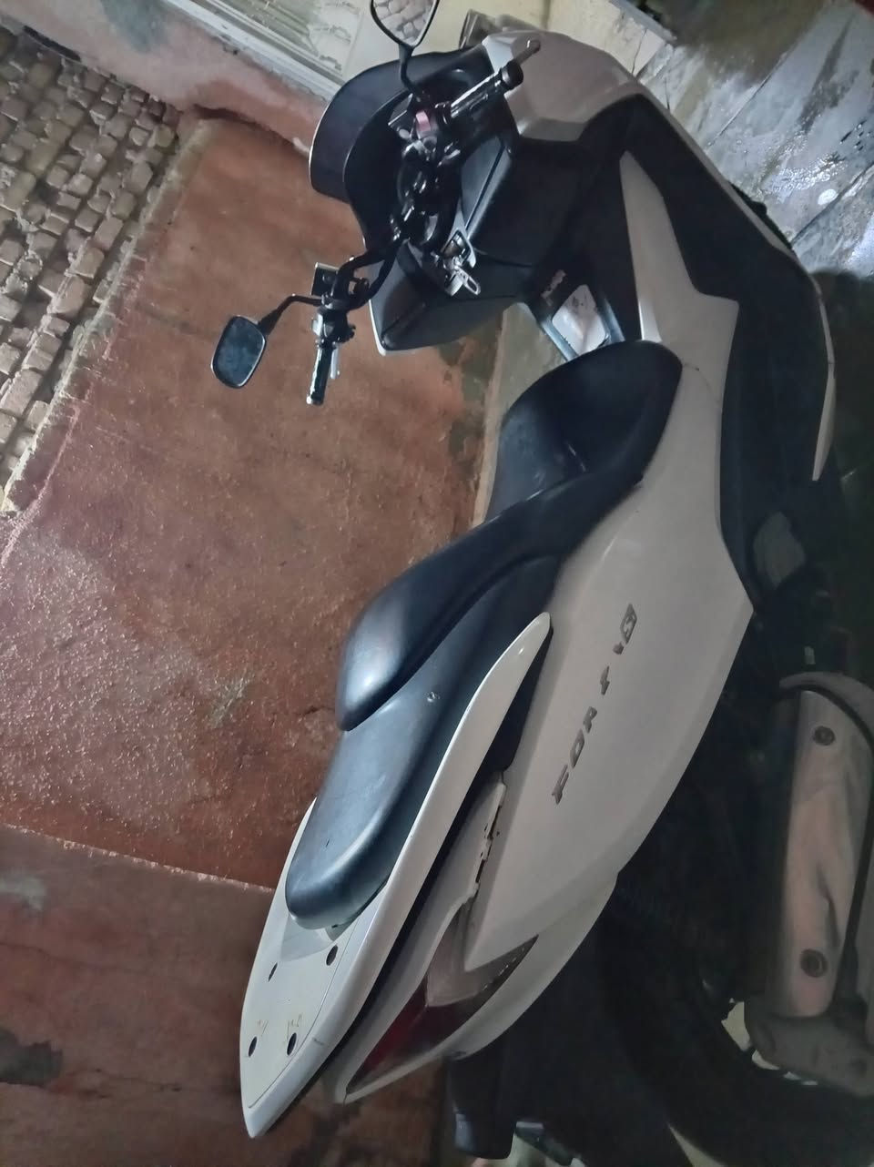 فورزا ٠١٢للبيع دراجة مدفوعة كمرك اوراقها كاملة قرصها موجودمكفولة بس نقص جاملغ سماعات مكينة ما مفتوحة السعر ١٢قفل الرقم ***********
