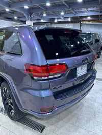 جيب شيروكي موديل 2019 ماشيه 95ميل ضربته بسيطه مثل ما جاي شوفون سياره ك...