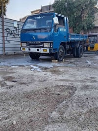 السلام وعليكم اخوان هاي السيارة للبيع باسمي سنوية جديدة 07811716945