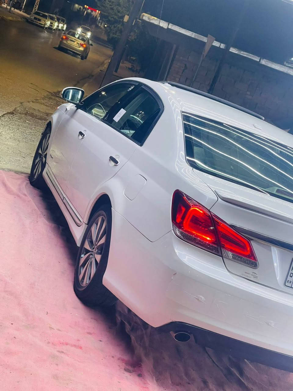Avalon 2011
Amreki 
228 km 
Dw chamalx pesho be naw be erbag 
Tayay tazaya  
Sanawy ta kotay 2027 tazaya
+964 750 384 9424 بنجوين, السليمانية
