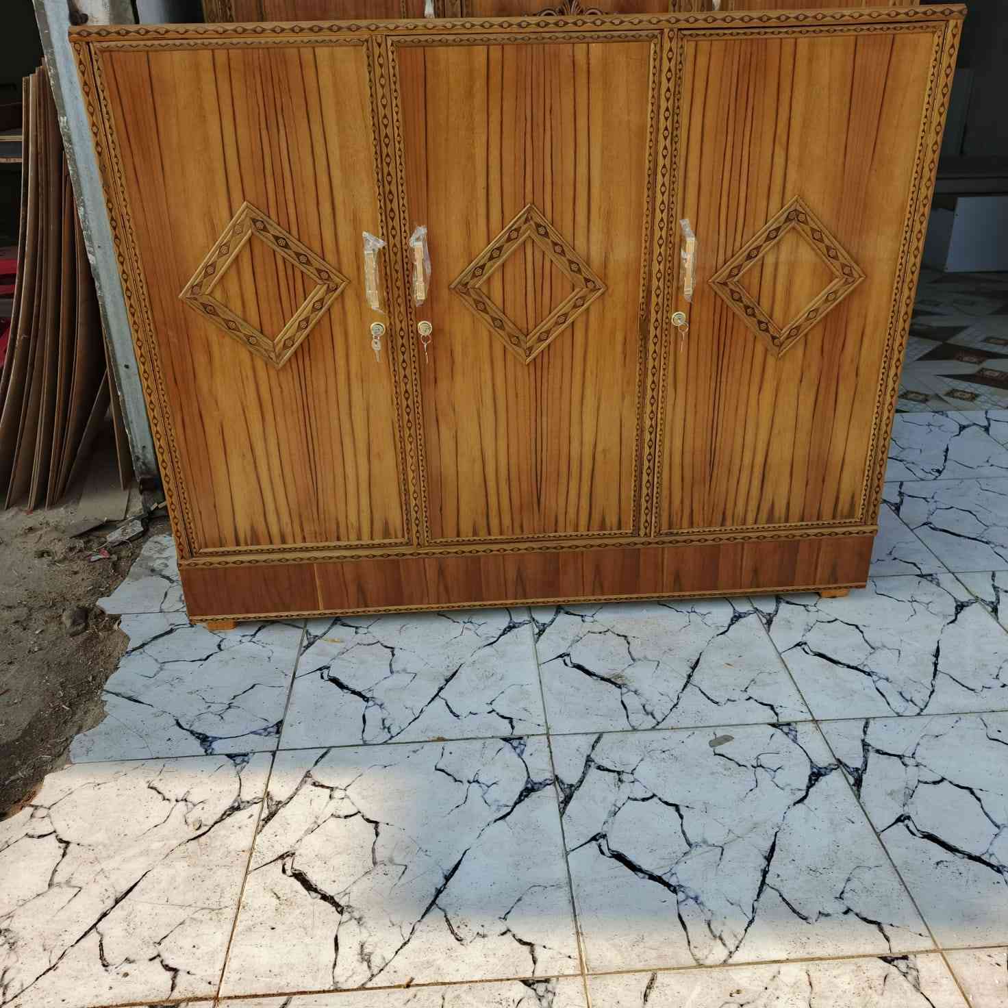 بيج جمله ومفرد معمل الجوادين الكناتير
ابو 2باب وابو 3باب وابو 4باب
بوفيه متر ونص او مترين او مترين ونص شغل حلو وقوي وقبق وفرش بلوك العنوان البصره كرمه علي لاستفسار
***********
***********
