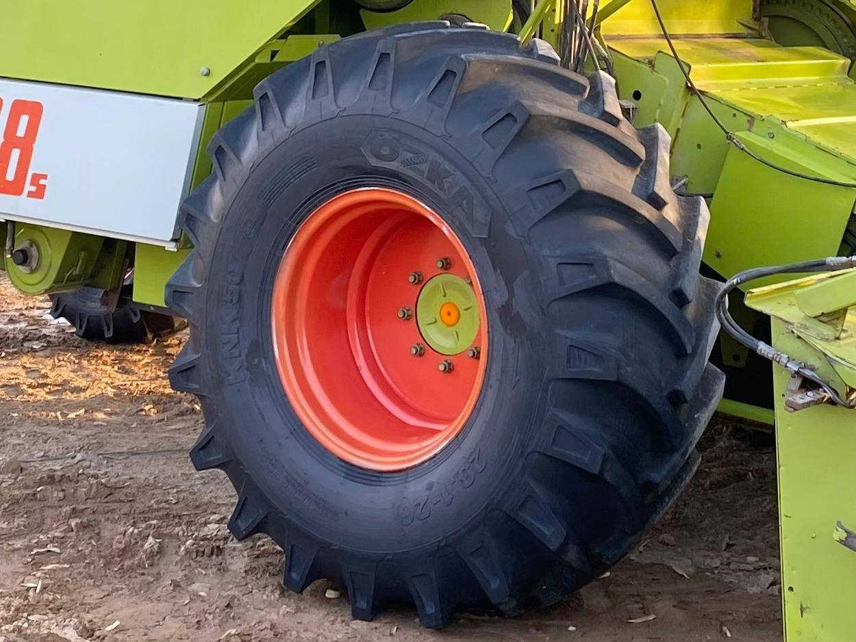 السلام عليكم للبيع تايرات حجم 26 امامي وتايرات حجم 20 خلفي او مراوس للاستفسار الا تصال على الرقم ***********/***********
