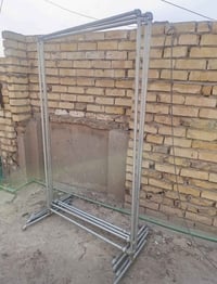 ستاند للبيع القطعه ب ٢٥الف اكو اربع قطع قياس ١٦٥طول متر عرض ٠٧٧٠٥٣٩٦٢٠...