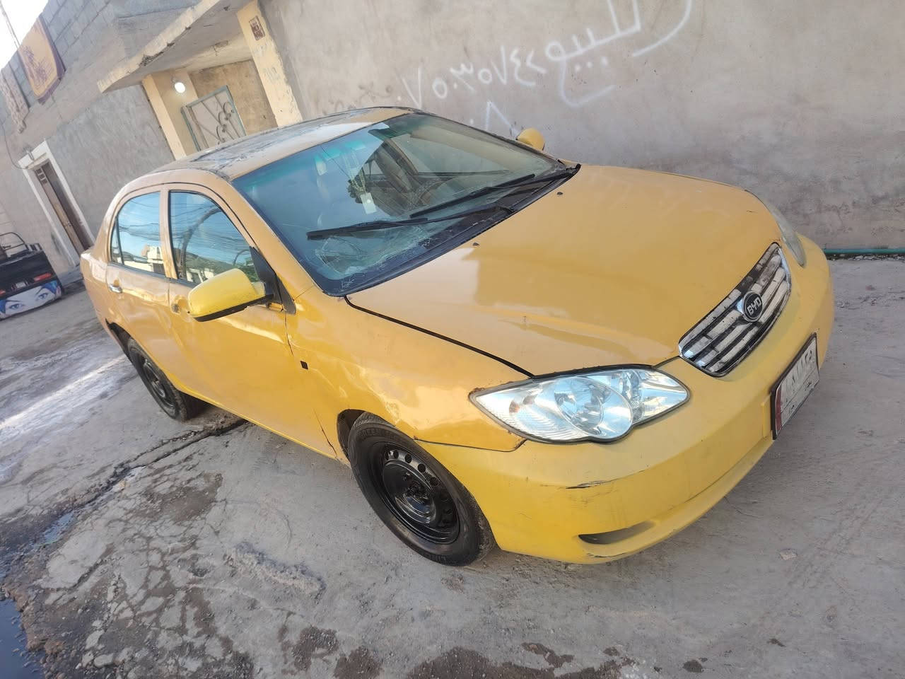 سلام عليكم سياره بيوايدي موديل 
13رقم بغداد شرط التحويل ول وكاله 
 محوره محرك مستبوشي 
كربون بانزين ضرره مكلوبه 
السعر 25 وبيه مجال 
***********
***********
