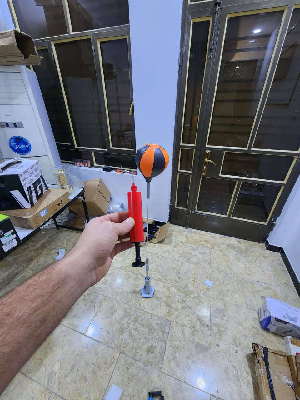 سلام مضرب ملاكمه اطفال سعر القطعه10 رقمي *********** اكو توصيل
