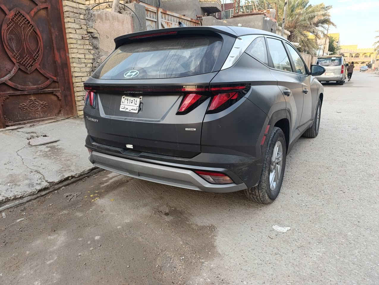 السلام عليكم
توسان موديل 25 بيع او مراوس ماشيه 12الف زيرو 
لونه مميز رمادي مات موصفاته معروفه رادارات امامي وخلفي وبلمري حساسات شاشه متصله بصمه ابواب وتشغيل عن بعد وهواي مواصفات .حادثه تبديل باب الساءق فقط وكلير الباب الخلفي 
سياره فحص وين ميعجبك رقمه سعره 178 وبيه مجال بسيط 
تواصل على الرقم ***********
